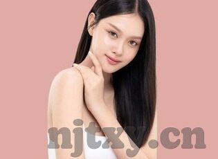 人妻aⅴ中文字幕无码-探索家庭温馨的另一面，人妻角色的细腻描绘